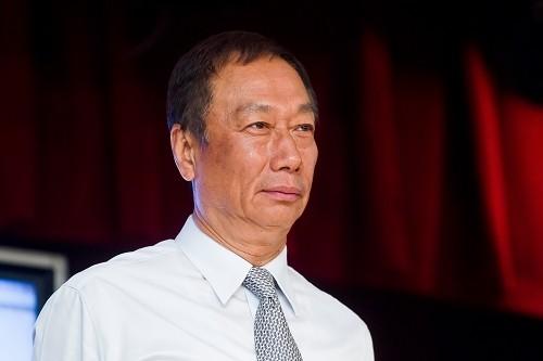 郭台铭给鸿海员工发超级红包：平均每人能分30万元