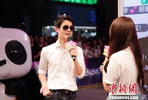 网络直播新规明起实施：主播不能“任性” 弹幕要文明